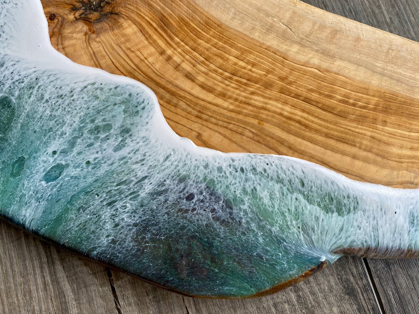 Olive Wood Charcuterie Board - AURABAGS SHOP