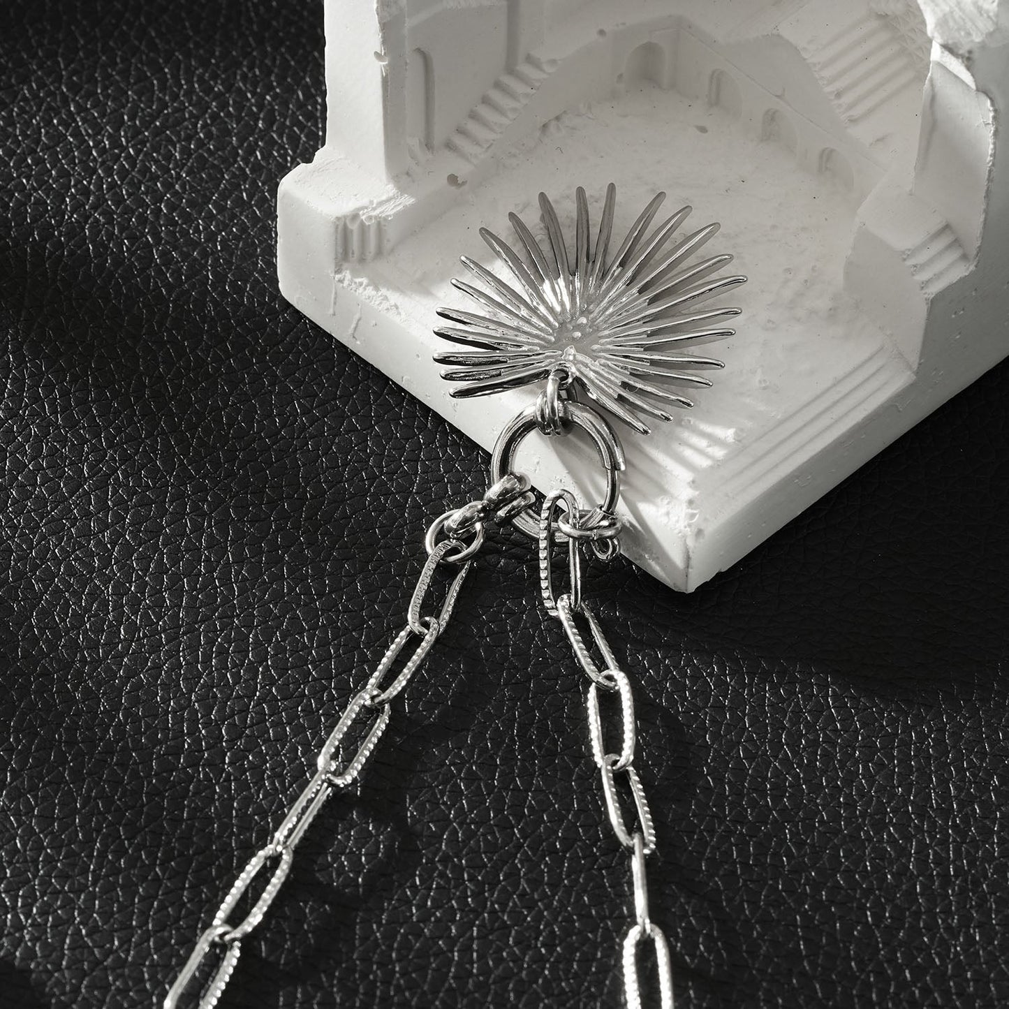 KANAI Silver: Helios Sunburst Pendant Paperclip Chain Necklace – Ancient Mediterranean Inspired