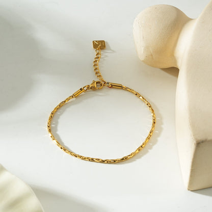 KANAI Gold: Modern Intricate Textured Twist Chain Bracelet