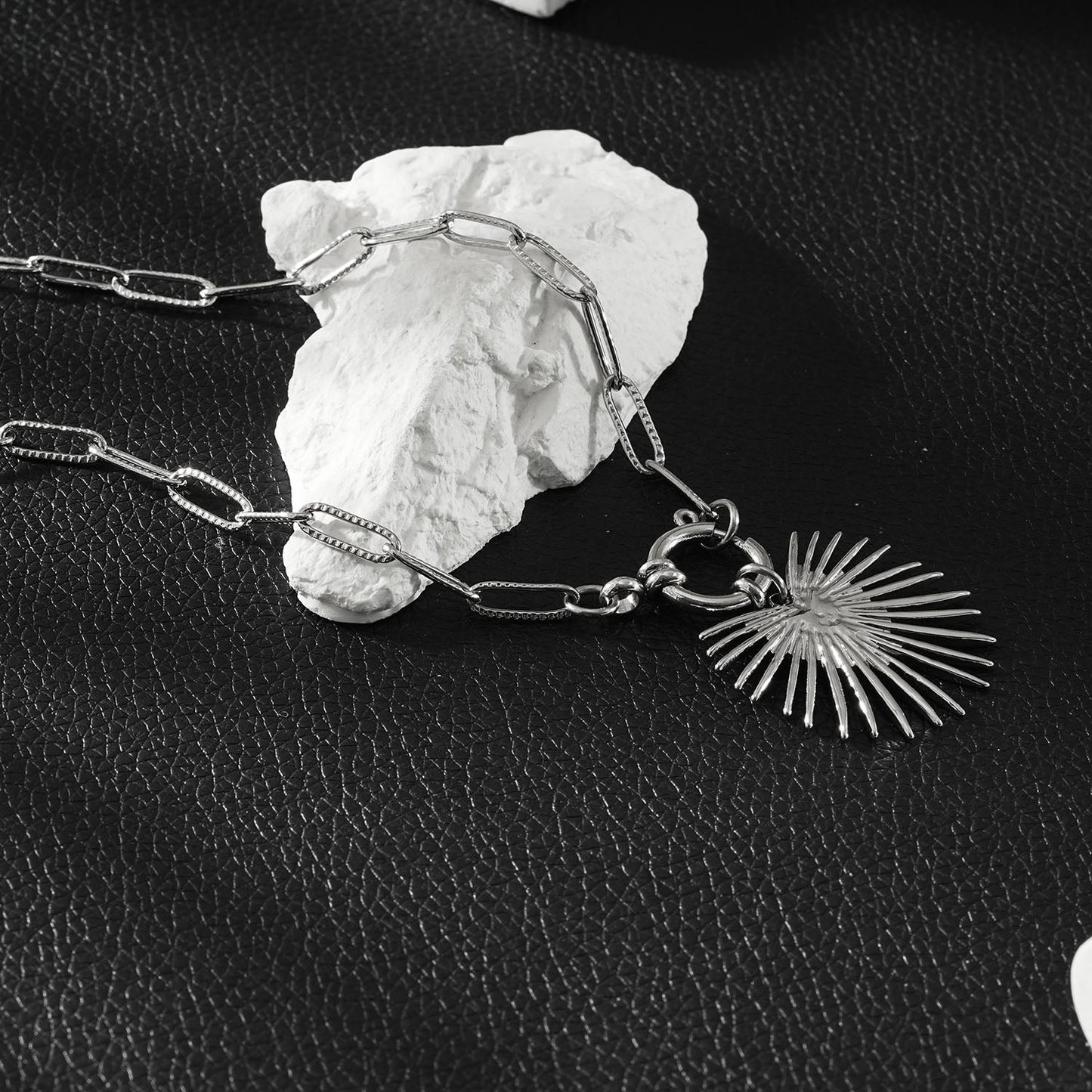 KANAI Silver: Helios Sunburst Pendant Paperclip Chain Necklace – Ancient Mediterranean Inspired