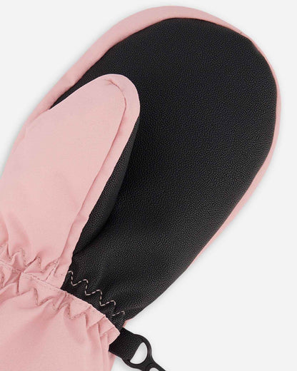 Winter Mittens Play Dusty Pink