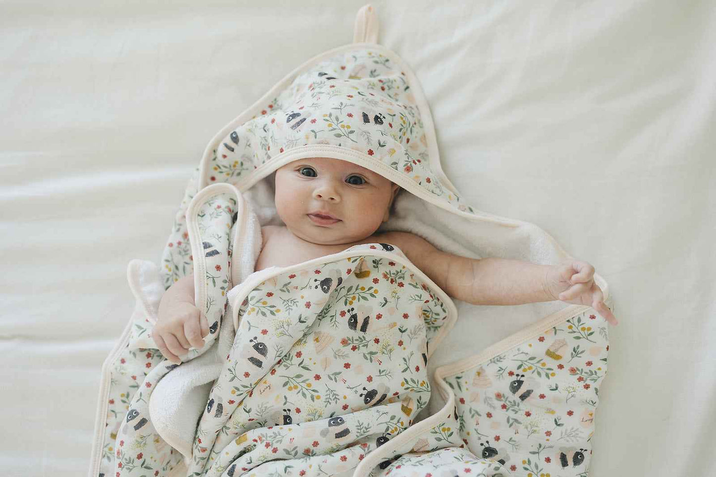 Hooded Towel Set - Bumble Bees