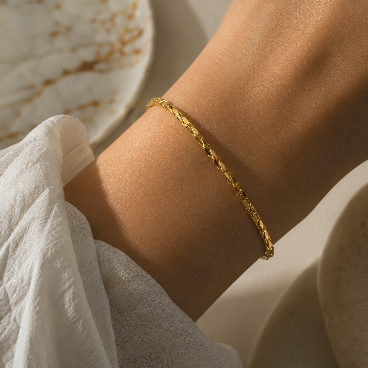 KANAI Gold: Modern Intricate Textured Twist Chain Bracelet
