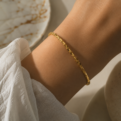 KANAI Gold: Modern Intricate Textured Twist Chain Bracelet