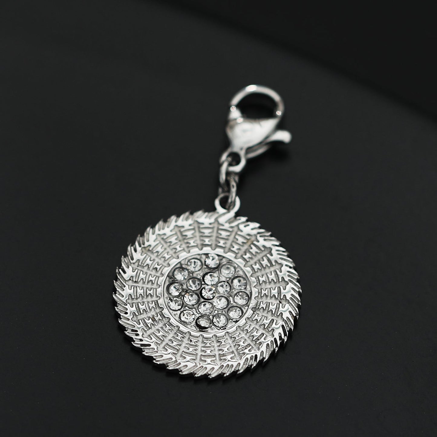 AVERY Charm Necklace Silver