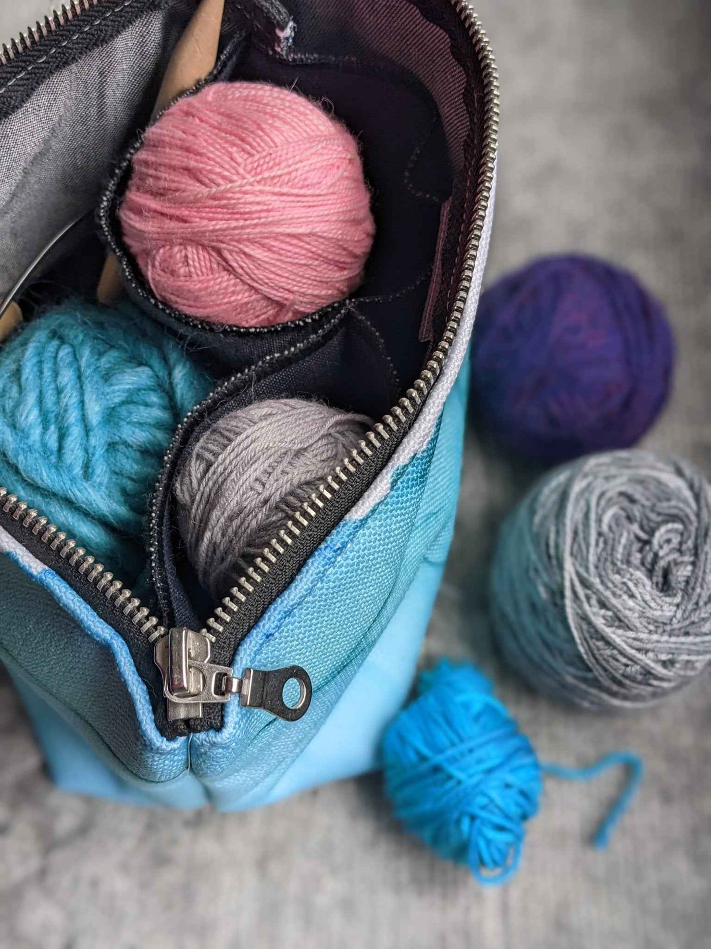 Zippered Project Bag | Blue Ink wave