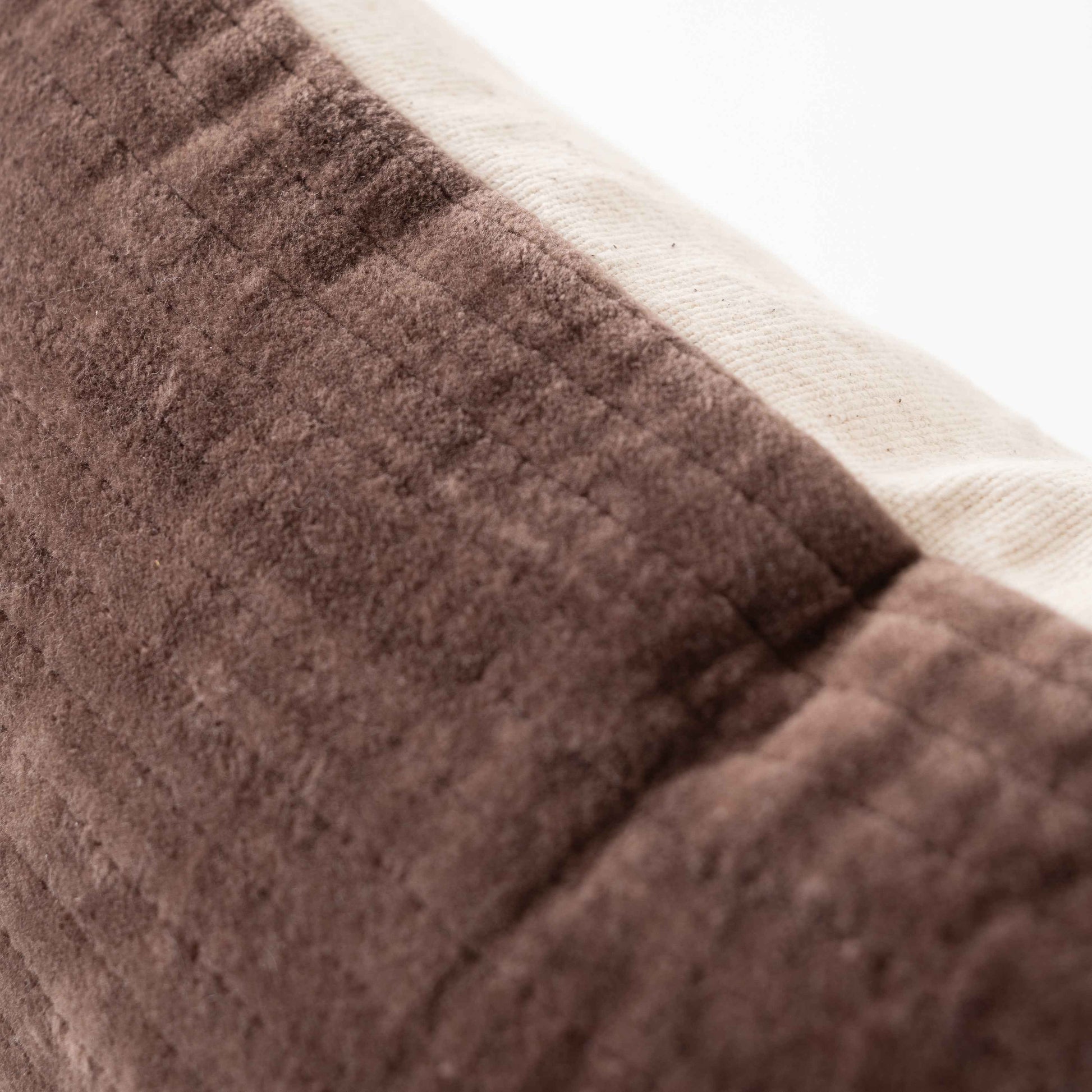 VELVET - RIBBED BROWN