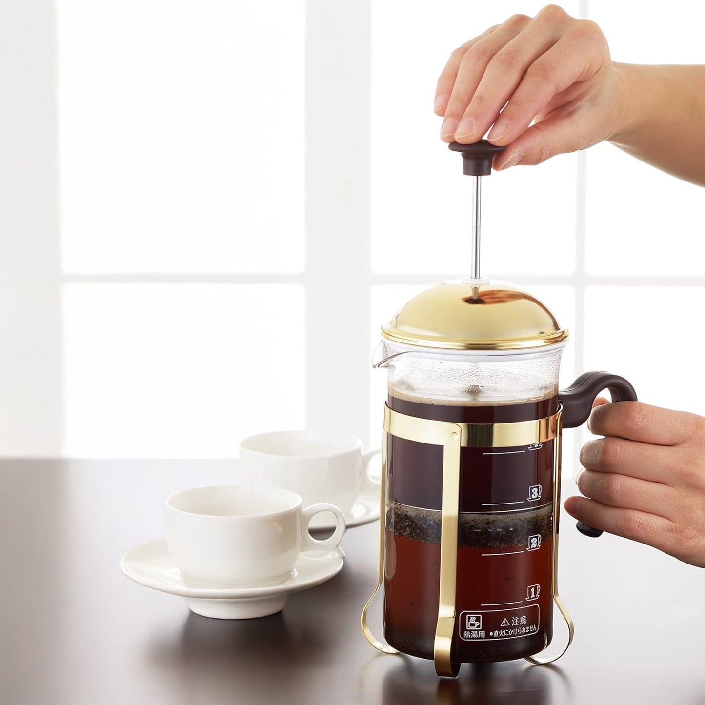 Yoshikawa Kaffeebereiter/Servierkanne Edelstahl 600ml – Hergestellt in Japan