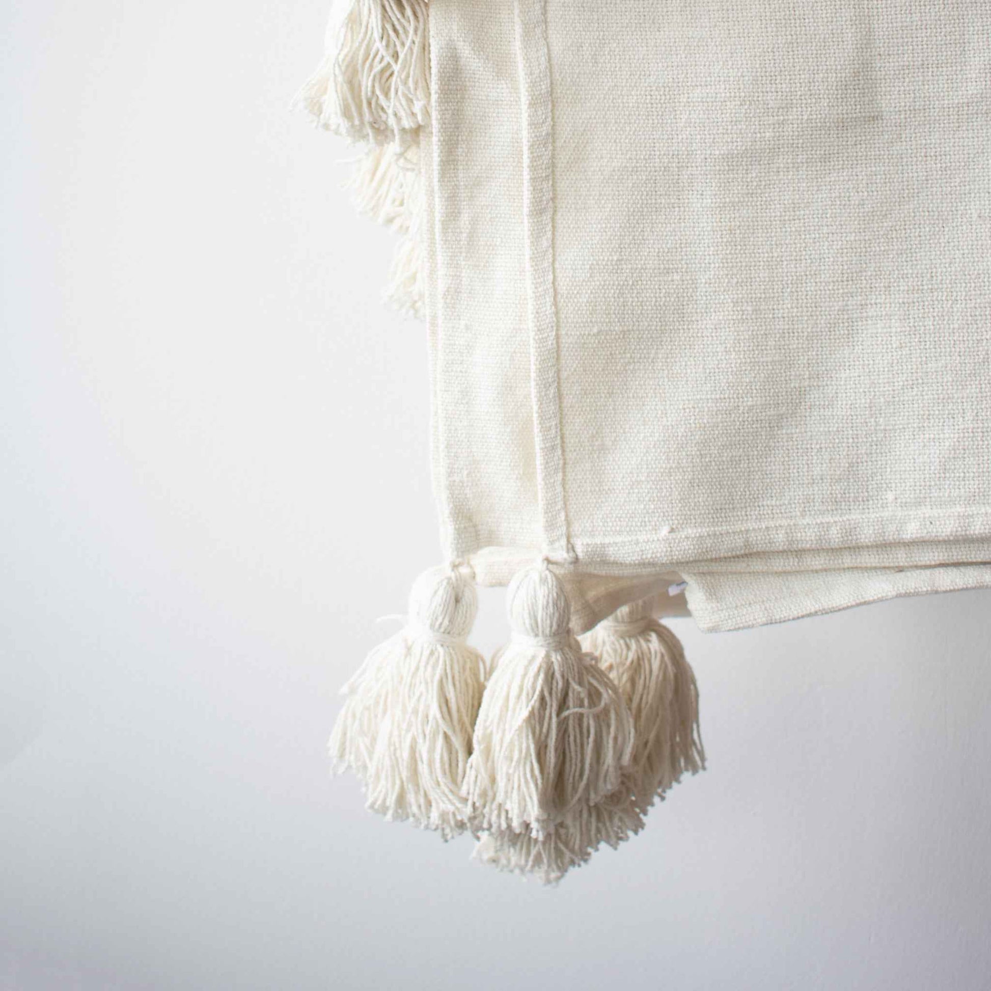 THROW BLANKET - FREYA