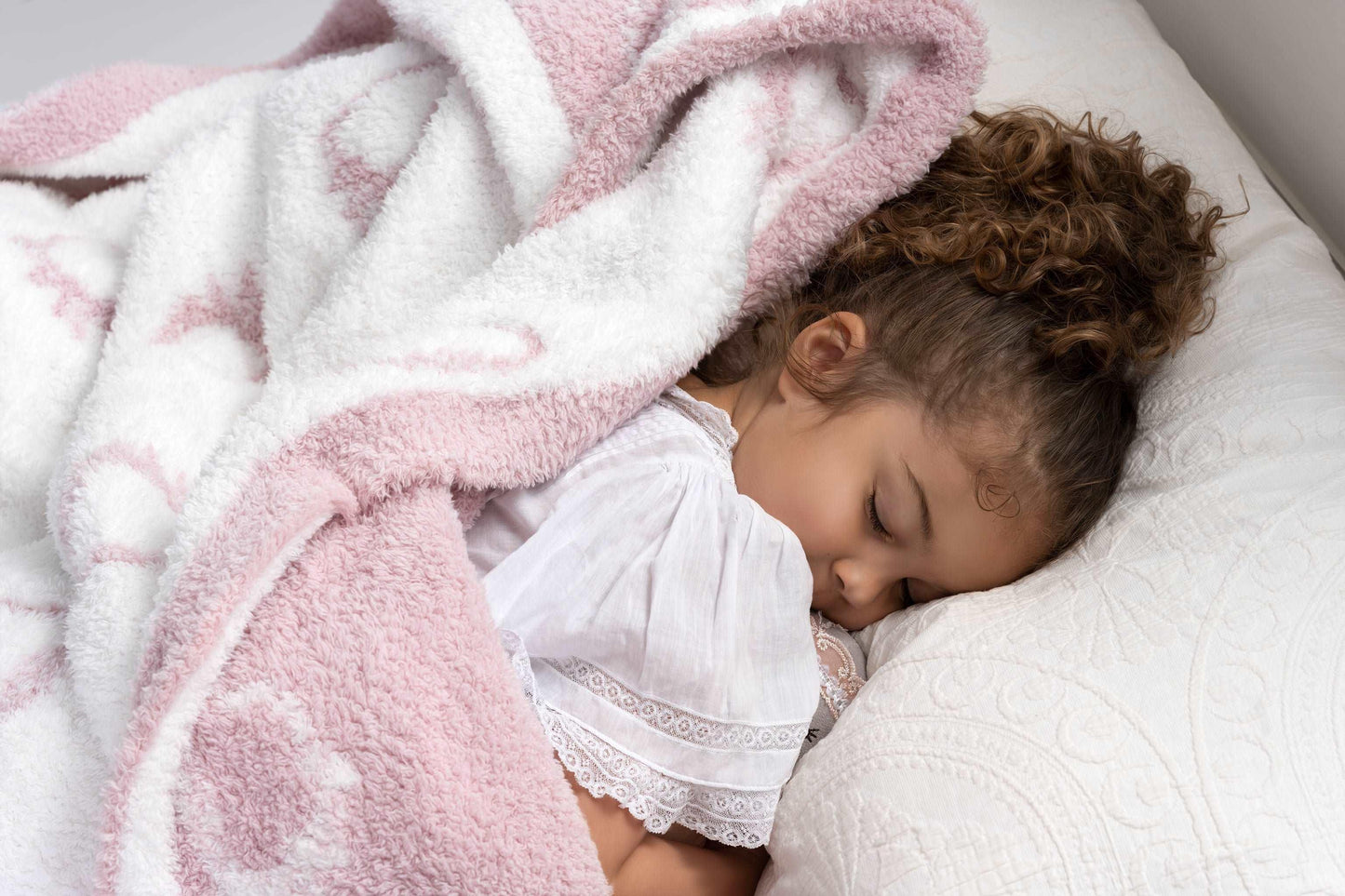 Rose Pink & White Strawberry Milkshake Extended Throw Blanket