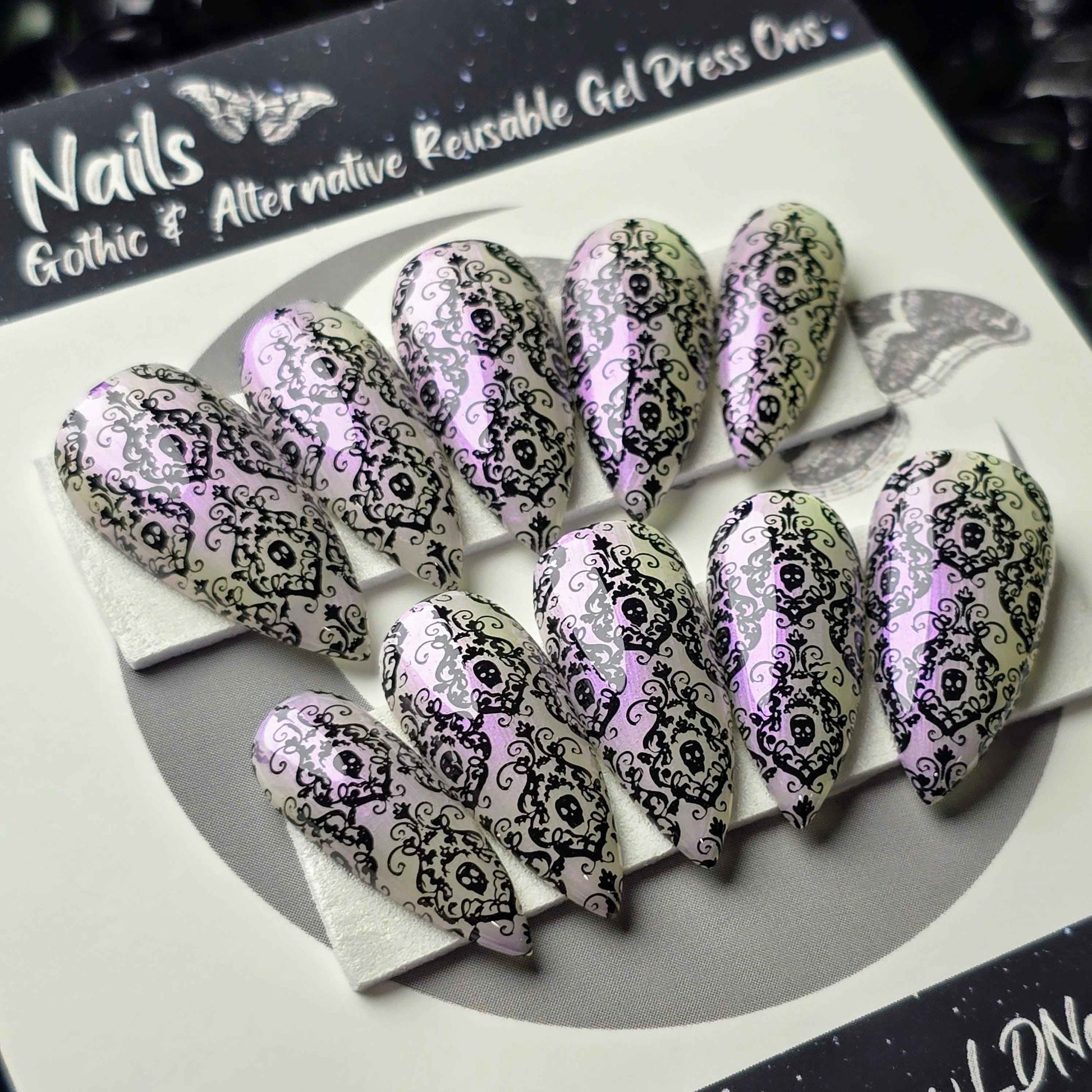 Skull Damask