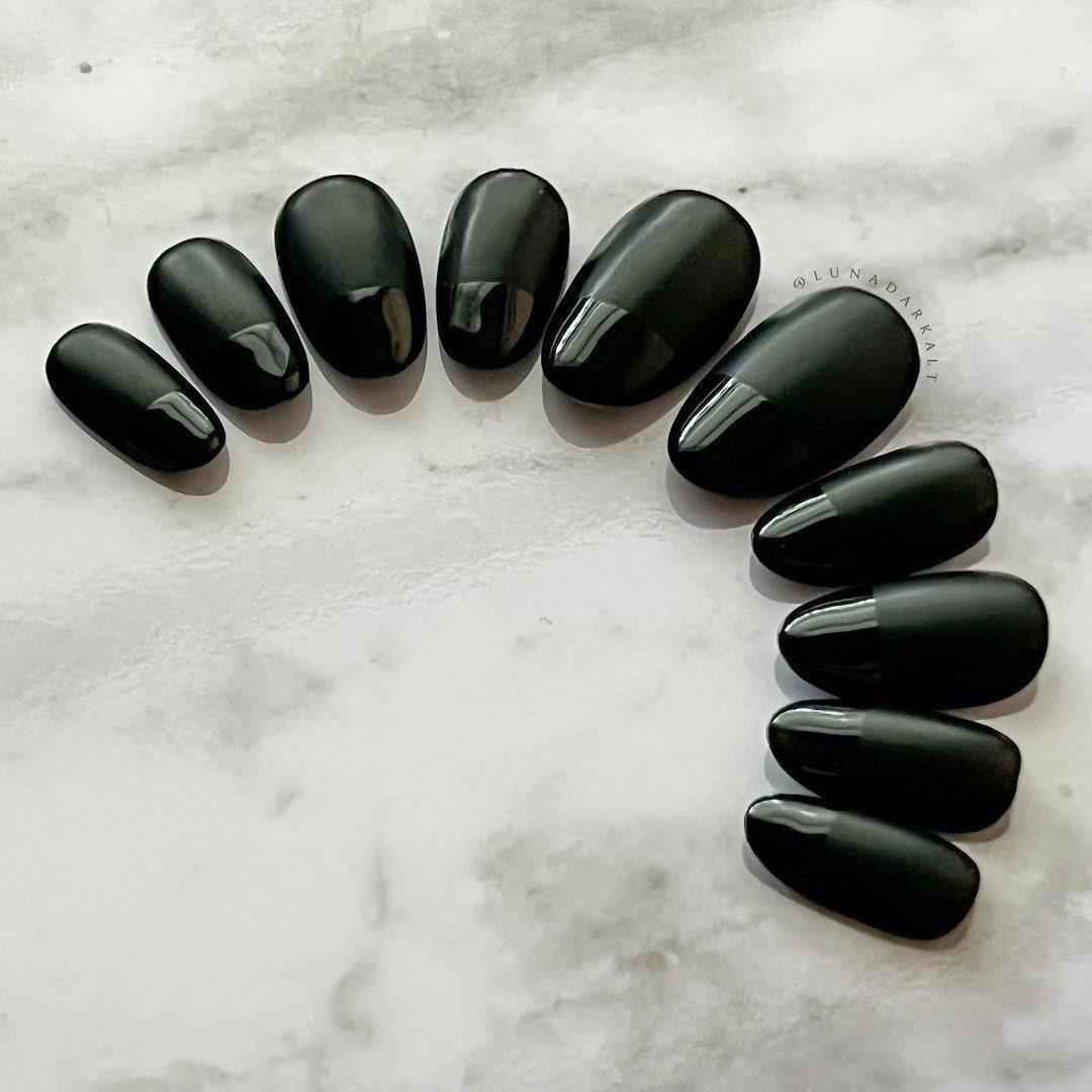 Black on Black: Tipped