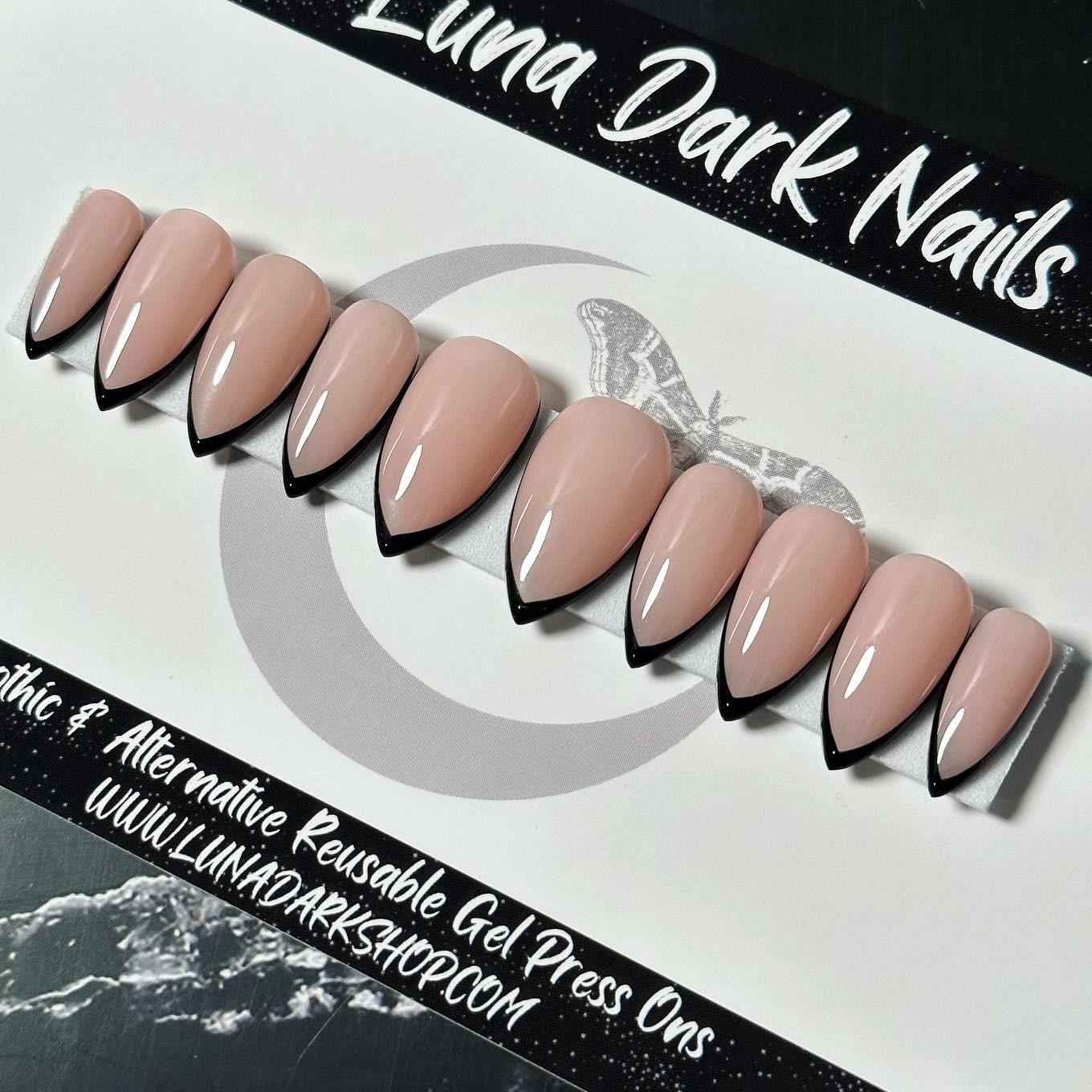 Black and Nude Skinny French