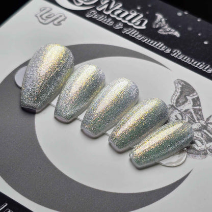 Mirror Mirror: Fairytale Cat Eye