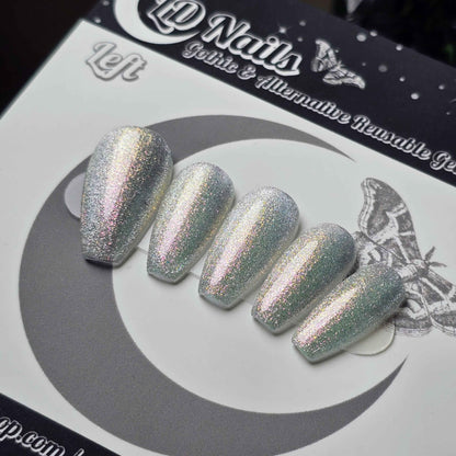 Mirror Mirror: Fairytale Cat Eye