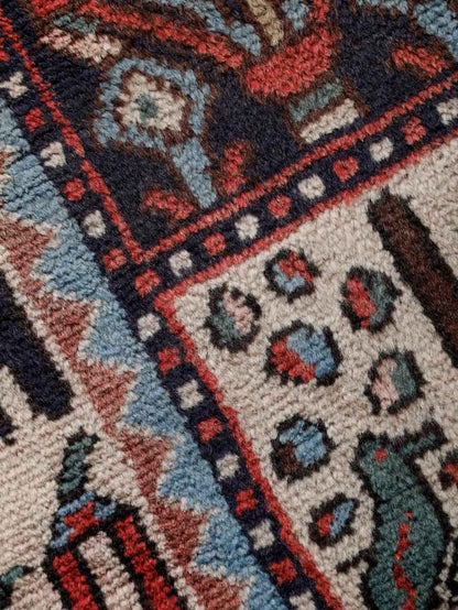 Persian Bakhtiar Rug | 4' 3" x 8' 6"