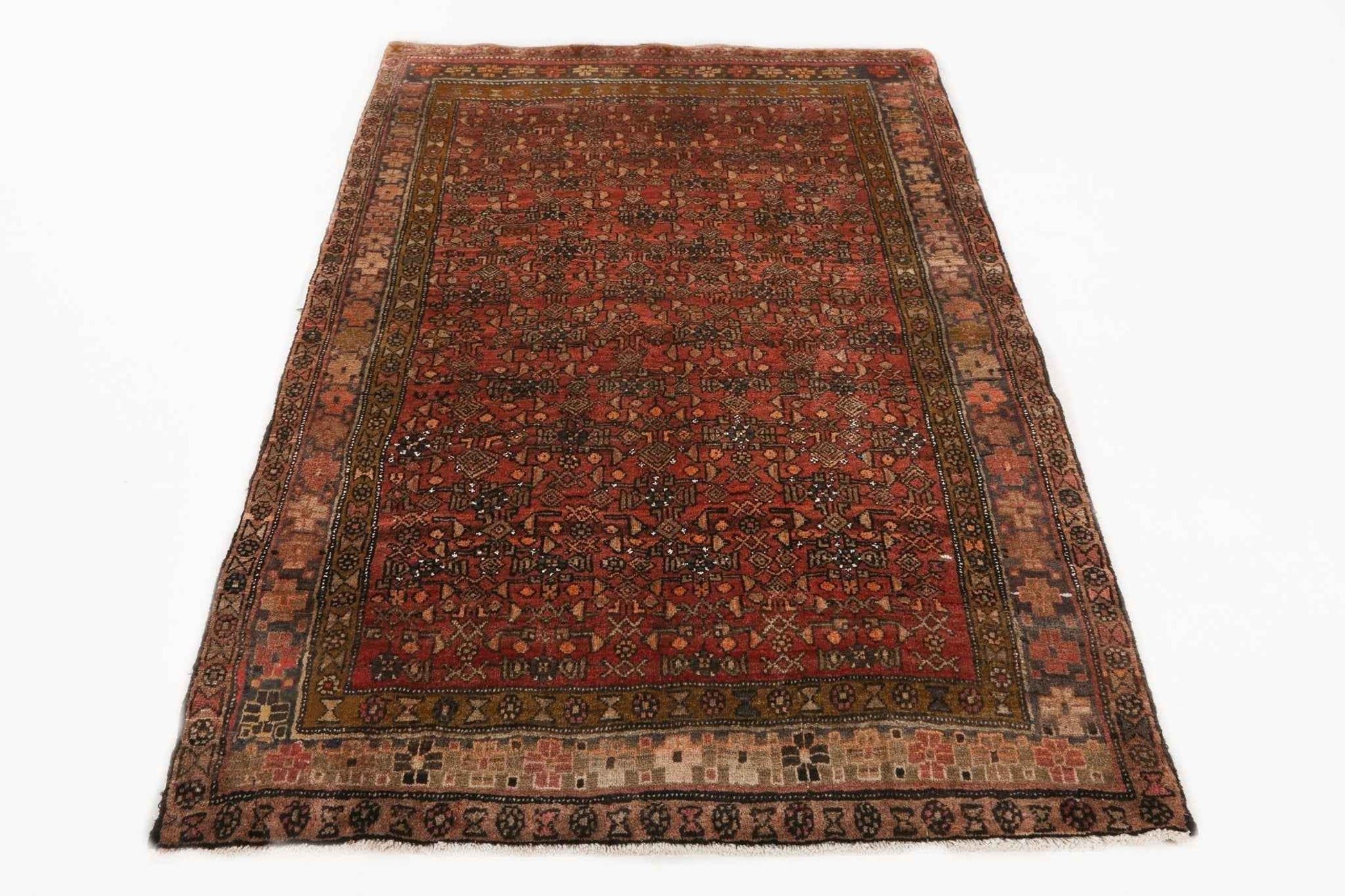 Persian Bidjar Rug | 4' 2" x 5' 9"