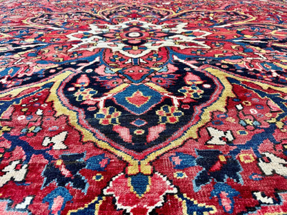 Persian Heriz Rug | 10' x 13' 2"