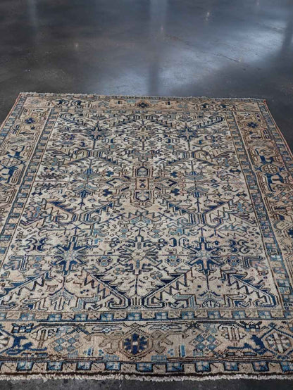 Persian Heriz Rug | 7' 1" x 7' 11"