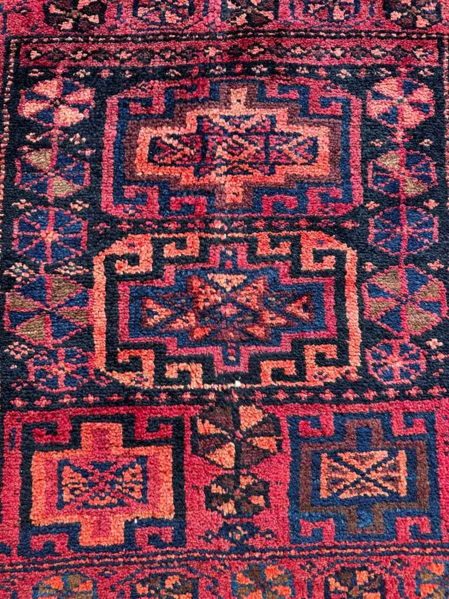 Persian Lori Rug | 2' 5" x 2' 7"
