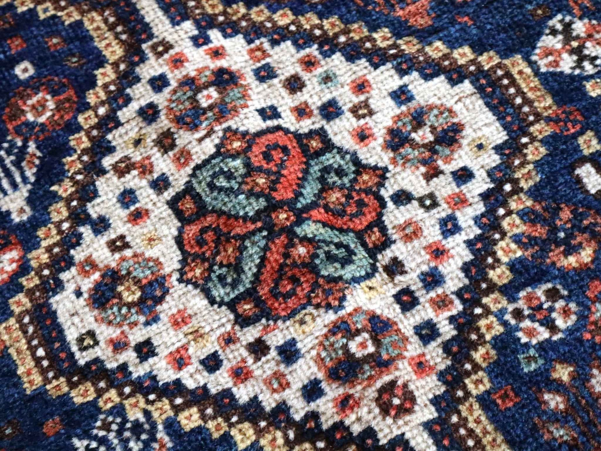 Persian Qashqai Rug | 4' x 5' 1"